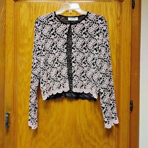 Beautiful Connected vintage pink & black lace top size small to medium
